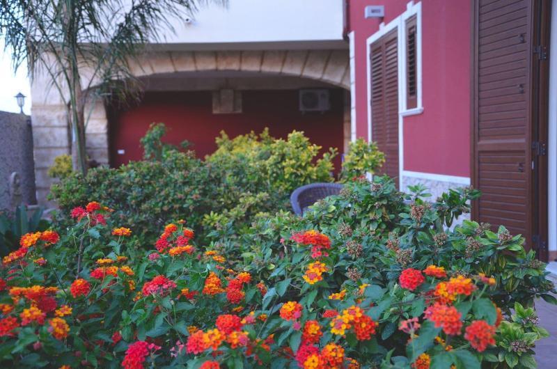 Il Quadrifoglio Bed & Breakfast Трапани Екстериор снимка