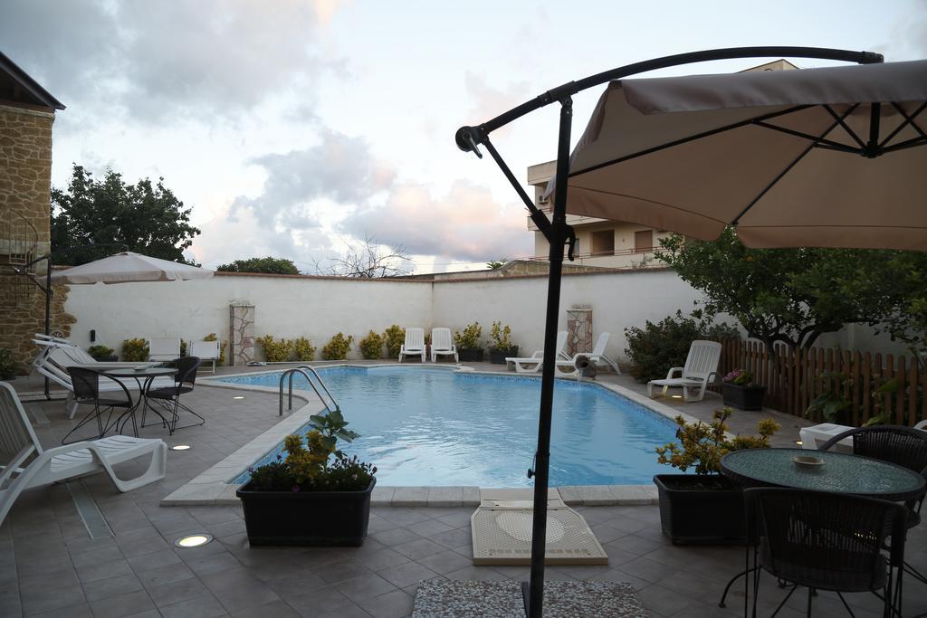 Il Quadrifoglio Bed & Breakfast Трапани Екстериор снимка